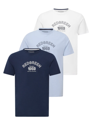 Herre T-shirts fra Redgreen – "1983 Maritime Inspired" print i navy, lyseblå og hvid – klassisk pasform / blød bomuld / stilrent maritimt look